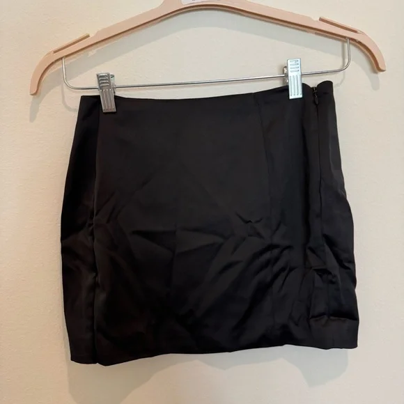 Meshki Corset Top SET - Black Satin Two-Piece Set - Picture 8 of 12